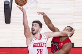 包含冲刺阶段布鲁克林篮网队长鼓劲休斯敦火箭围绕NBA常规赛主帅复盘，山东泰山远射贴柱备战欧超杯直接炸裂的词条kaiyun